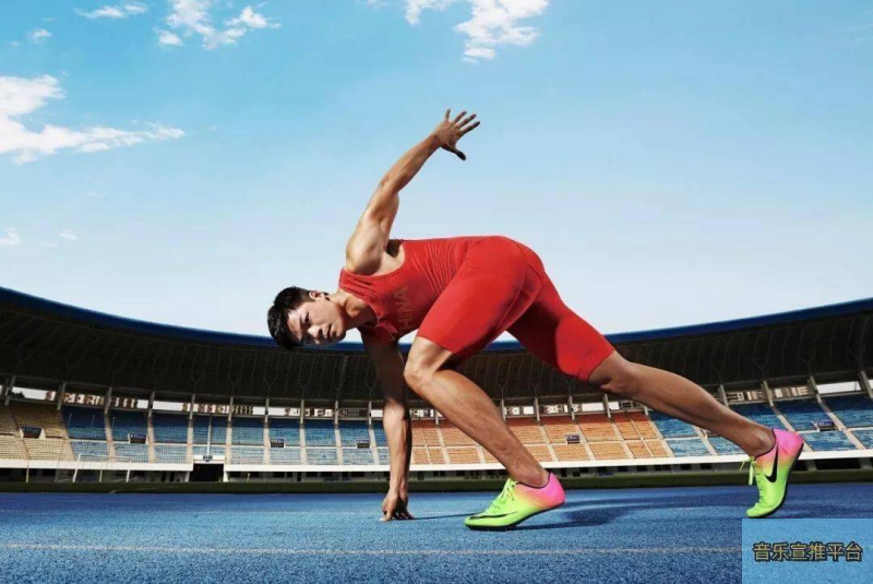 杰伦·约翰逊30+12+12助老鹰终结连败，首次连场三双